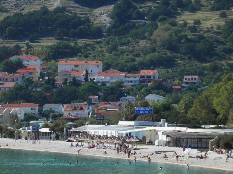 Apartments with parking space Baska - Krk - 24229 - B&B Baška