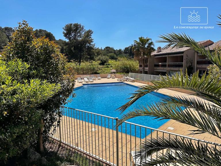 Hortensia Régence Park Swimming pool Beach 300 m away - B&B Le Pradet