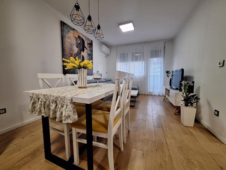 Liberty Apartment with private parking - Chambres d'hôtes Novi Sad