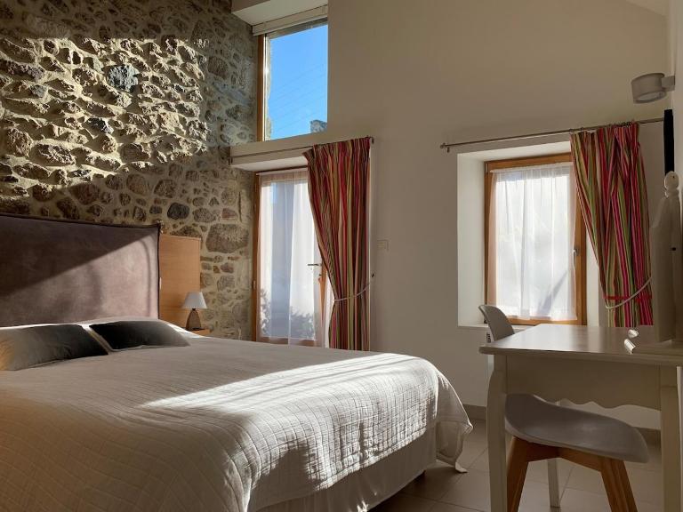 beautiful renovated farmhouse Le Cellier - B&B Lancieux