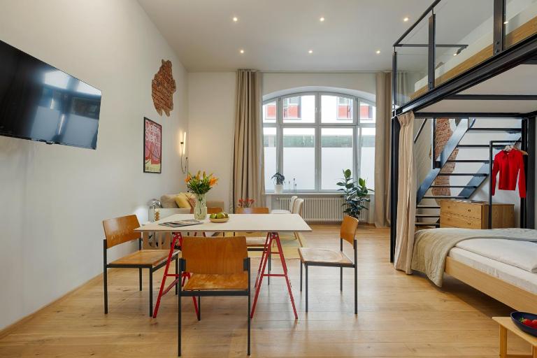 homie stay am spital - B&B Würzburg
