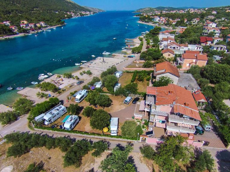 Apartmani Maestral - B&B Grebaštica