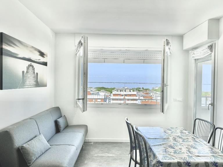 La Terrazza sul Mare with parking - Ferienwohnung Lignano