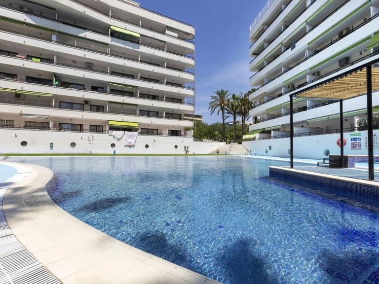 Edificio Cannes - B&B Salou