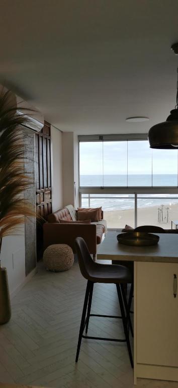 ESTILO en PRIMERA LINEA PLAYA, PAU5 ALICANTE - B&B Benimagrell