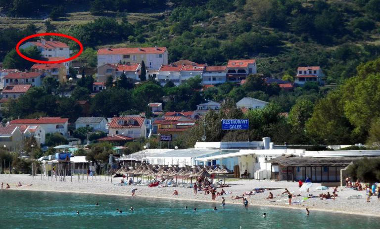 Apartments with parking space Baska, Krk - 24227 - B&B Baška