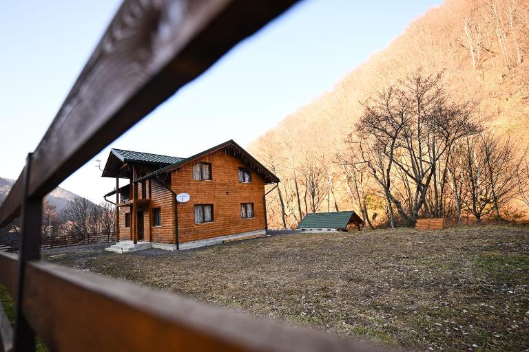 Cabana pe Vale - Ferienwohnung Marga