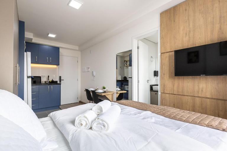O Azul Cheio de Estilo com Piscina e Academia - Chambres d'hôtes Curitiba