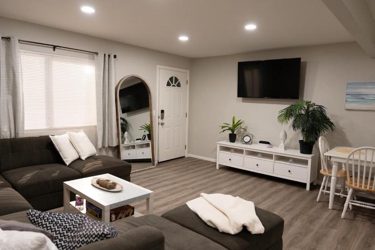 Central San Diego 3BR Home Near Beaches - B&B San Diego
