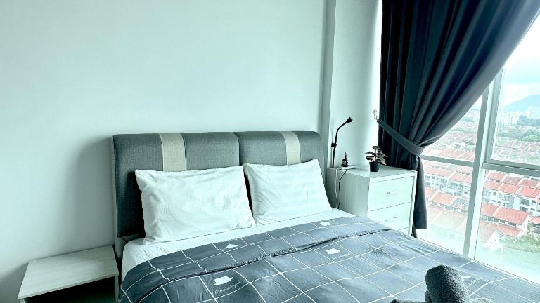 2BR Lively City View Family Suite#Airport - Chambres d'hôtes Bayan Lepas