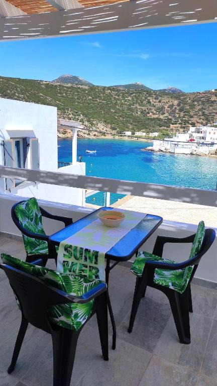 Blue Port Faros - Sifnos - B&B Faros
