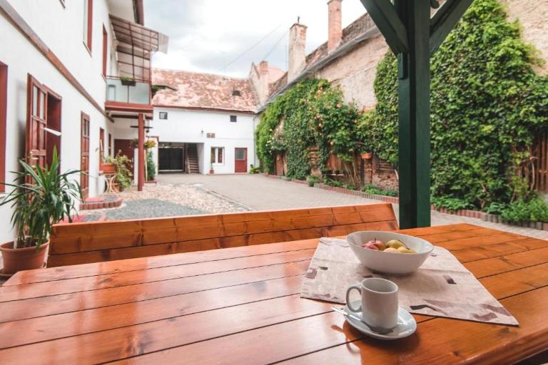 Guesthouse Casa Baciu - B&B Sibiu