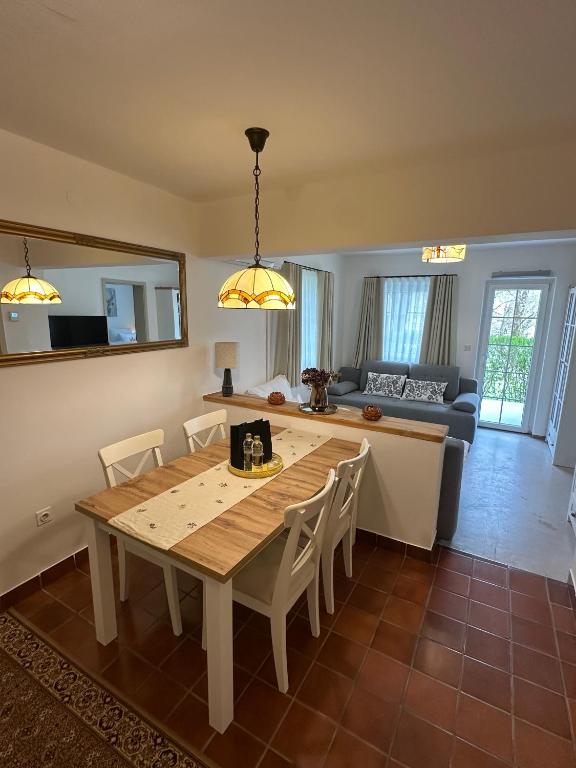 Bella Mura Nature Apartment Lipa 109 - B&B Podcetrtek