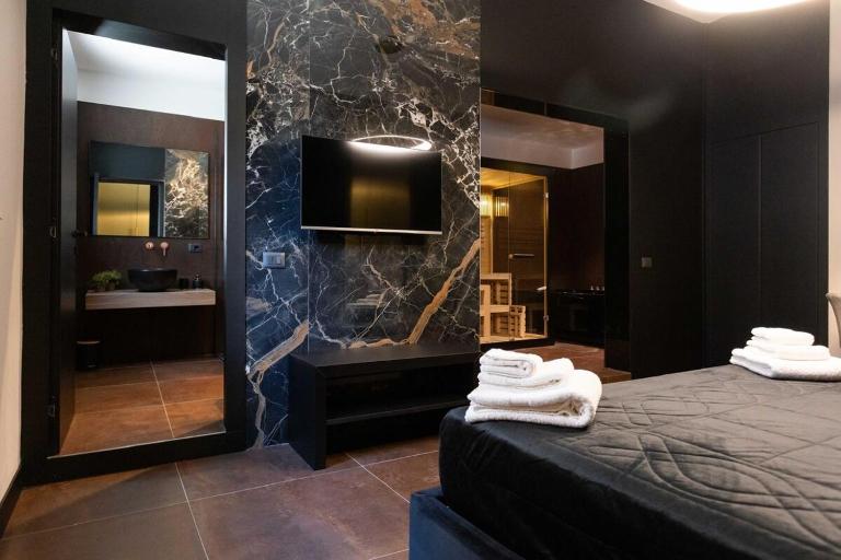Black Room Suite and SPA - B&B Carini