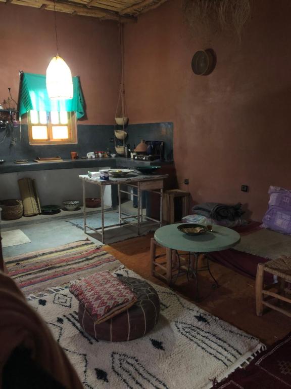 Chill and welcoming flat in Tagounite - Chambres d'hôtes Tagounite