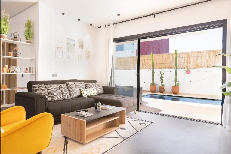 Beach Vibe Villa - Sunny Stay - Chambres d'hôtes Benslimane