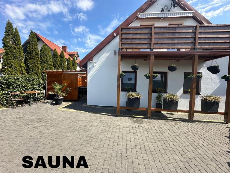 Pokoje przy Kawiarence 3 - B&B Rewa