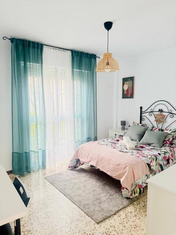 House in the heart of Dos Hermanas - B&B Dos Hermanas