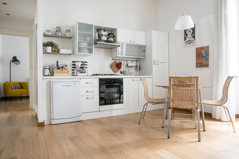 Lovely Sempione Apartment - B&B Milano
