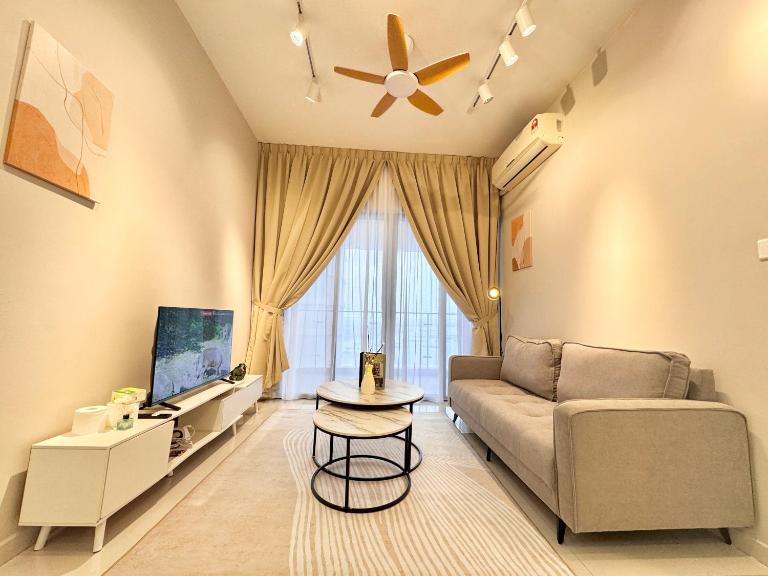 Kingsbay Danga Bay Country Garden by Luxecocoo CK - B&B Johor Bahru