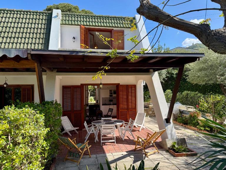 Mazzaforno Graziosa Villetta Relax - B&B Cefalù