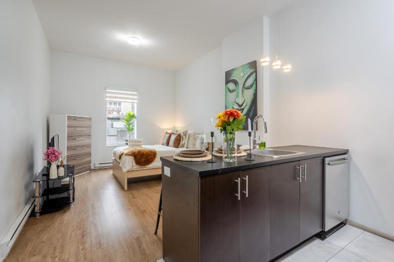 Cute Studio on Bishop - Hot Spot Dtown MTL - B&B Montreal