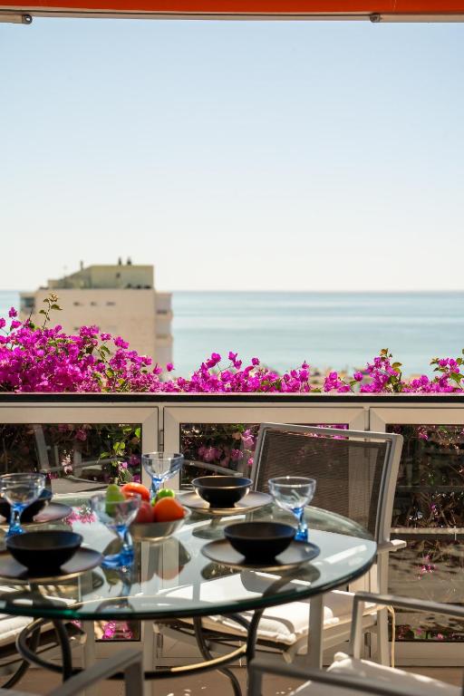 Perfect Terrace, Amazing views, Great Location - Bed and Breakfast Torremolinos