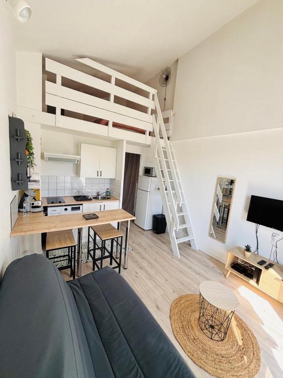 Duplex cosy neuf - wifi - balcon - en bordure de forêt de pins - proche plage - B&B Saint-Jean-de-Monts
