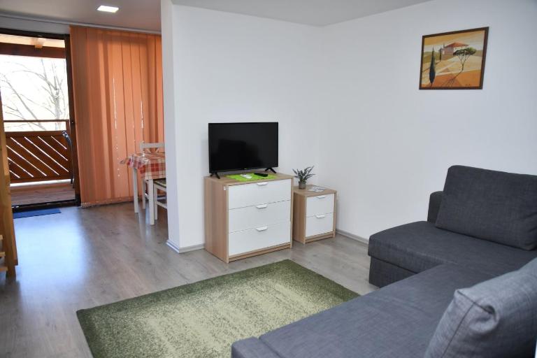 Föveny Apartmanok - Chambres d'hôtes Balatonfűzfő