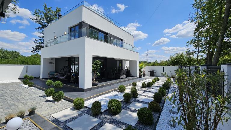 Vila LakeView Snagov, Terasă pe Acoperiș, Self Check-in, Parcare Privată - Bed and Breakfast Snagov