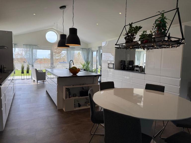 Familjevänligt boende nära strand och aktiviteter - B&B Gullbrandstorp