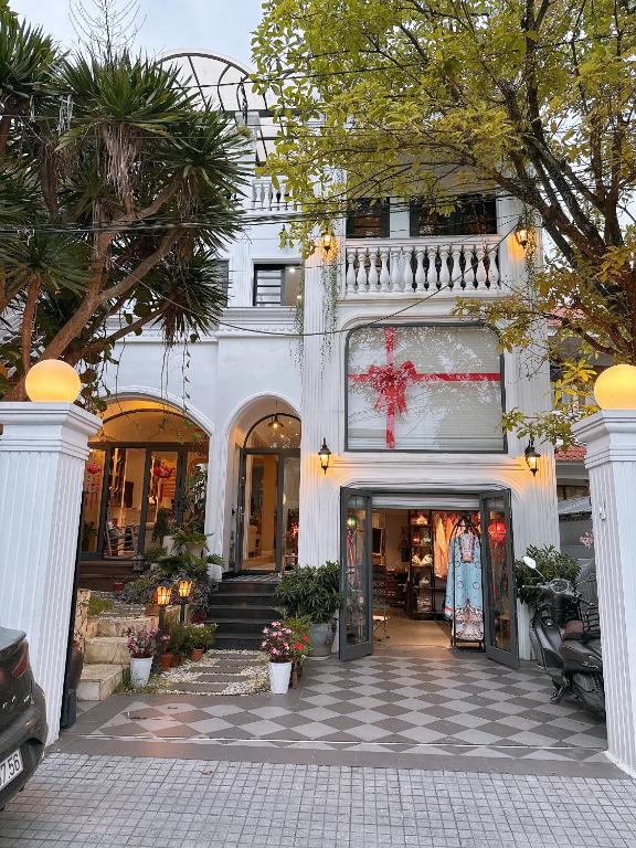 Moon Homestay - B&B Thôn Kim Long