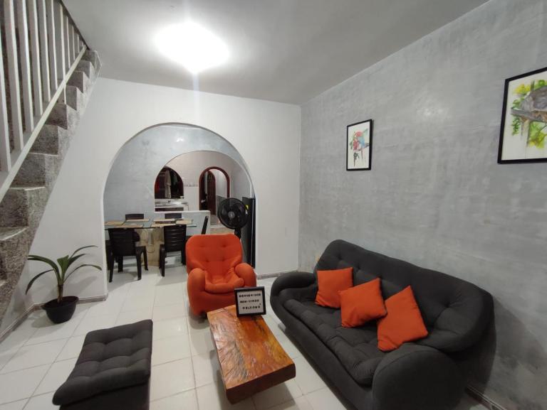 casa Huanuco hospedaje - B&B Leticia