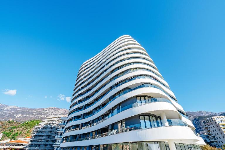 Luna skyline sea view apt - Ferienwohnung Budva