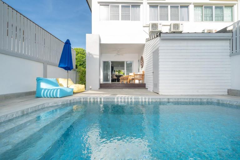 Duplex Style 3-BR Corner Private Pool Villa - B&B Ban Pak Lak