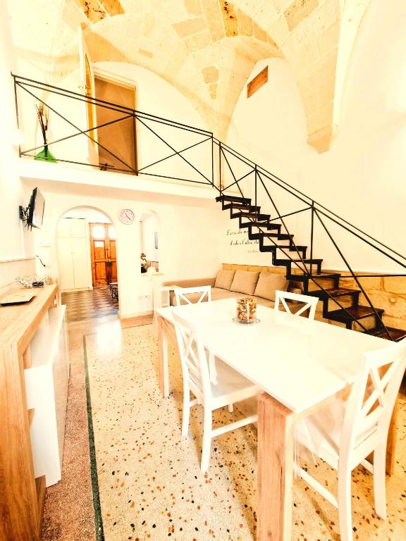 CASA DANTE deliziosa casa a due passi dal centro - B&B Lecce