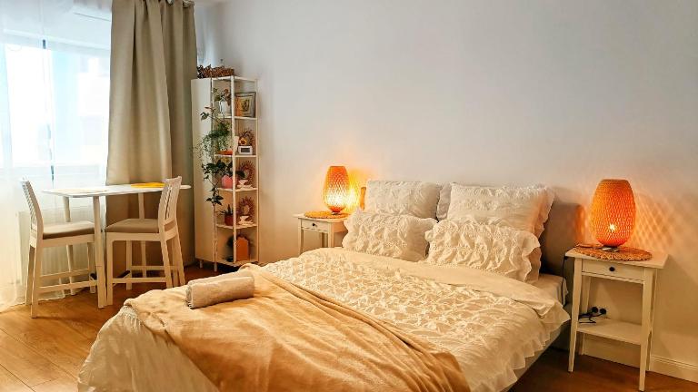 Sema White Studio - B&B Bucarest