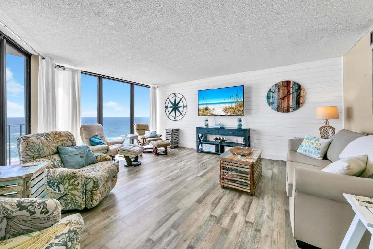 Edgewater Tower 2-611 - B&B Panama City Beach