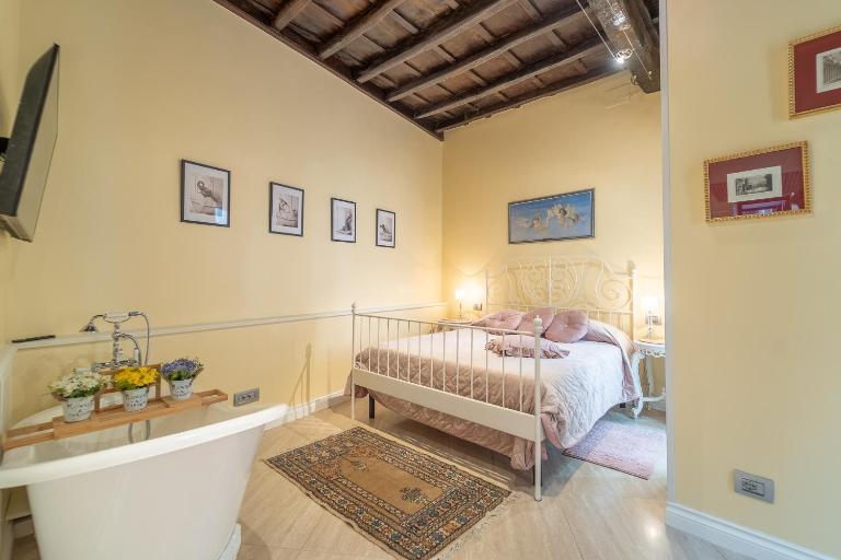 Secret Luxury Retreat in the Heart of the Ghetto by Houseeds - Ferienwohnung Rom