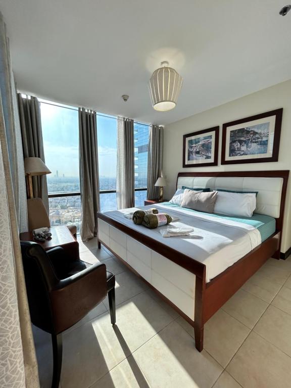 Click Stay - JLT - 2 Bedroom & Balcony Lakes view Entire Apartment -AZ - B&B Dubai