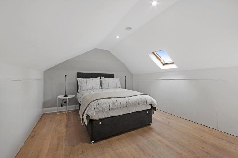 Saltram Crescent Loft Second Floor Sleeps 6 - B&B Londra