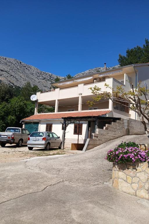 Apartments with parking space Ivan Dolac - Hvar - 24264 - B&B Jelsa