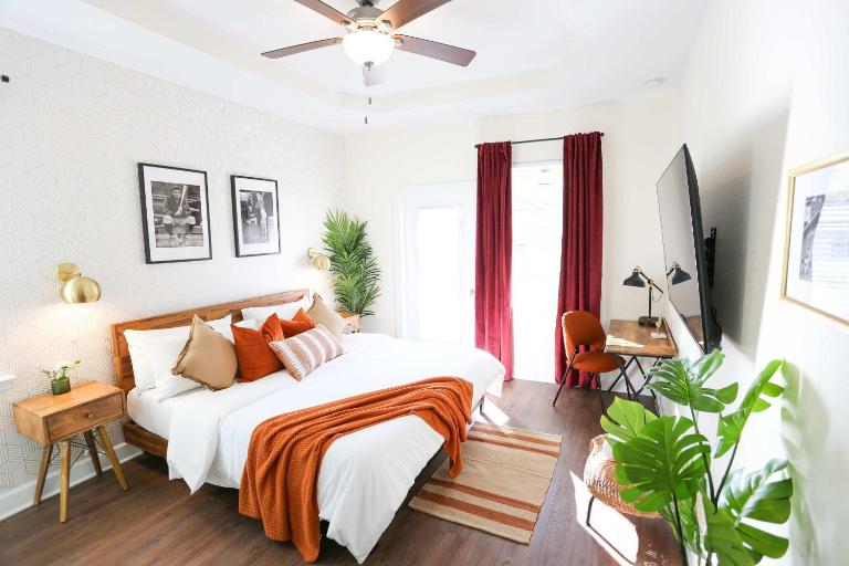 The Champion's Suite Newly Built Upscale Central - B&B Gainesville