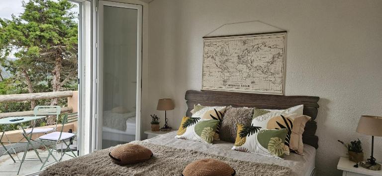 Mini villa Vue Mer Santa Giulia - Accès plage à pied - 2 à 4 pers - 1 chambre - B&B Porto Vecchio