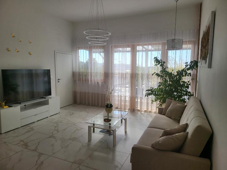 Apartma Lucija - B&B Lucija