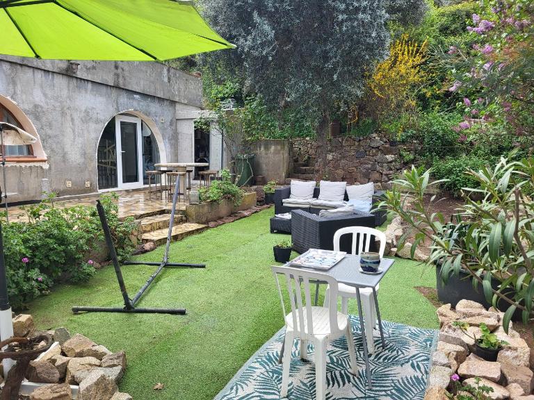 Appartement calme, authentique et spacieux au pied du GR20 - B&B Calenzana