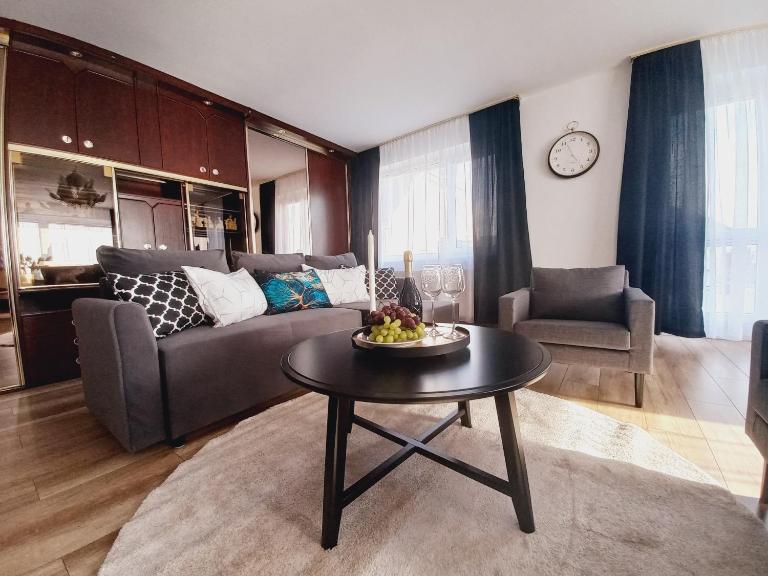 apartament 95 m2 - 300 metrów od morza, 50 metrów od jeziora Jamno - Bed and Breakfast Mielno