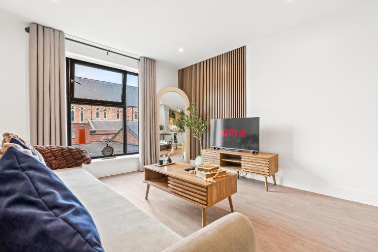 Modern 1-Bed City Apartment, Netflix, Fast WiFi, Sleeps 6 - B&B Birmingham