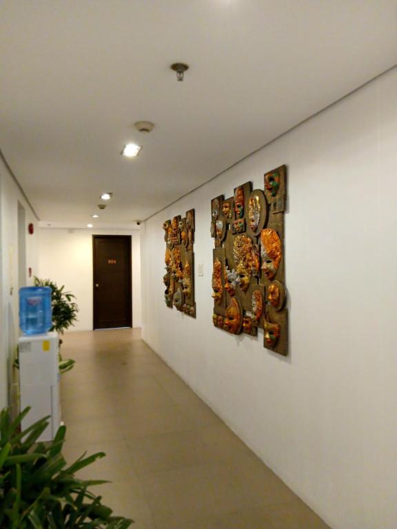 Amina Plaza and Residences - B&B Manila