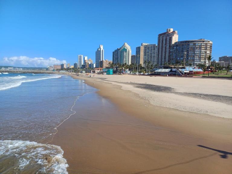 Marlborough Beachfront Apartments suites on Marine Parade - Chambres d'hôtes Durban